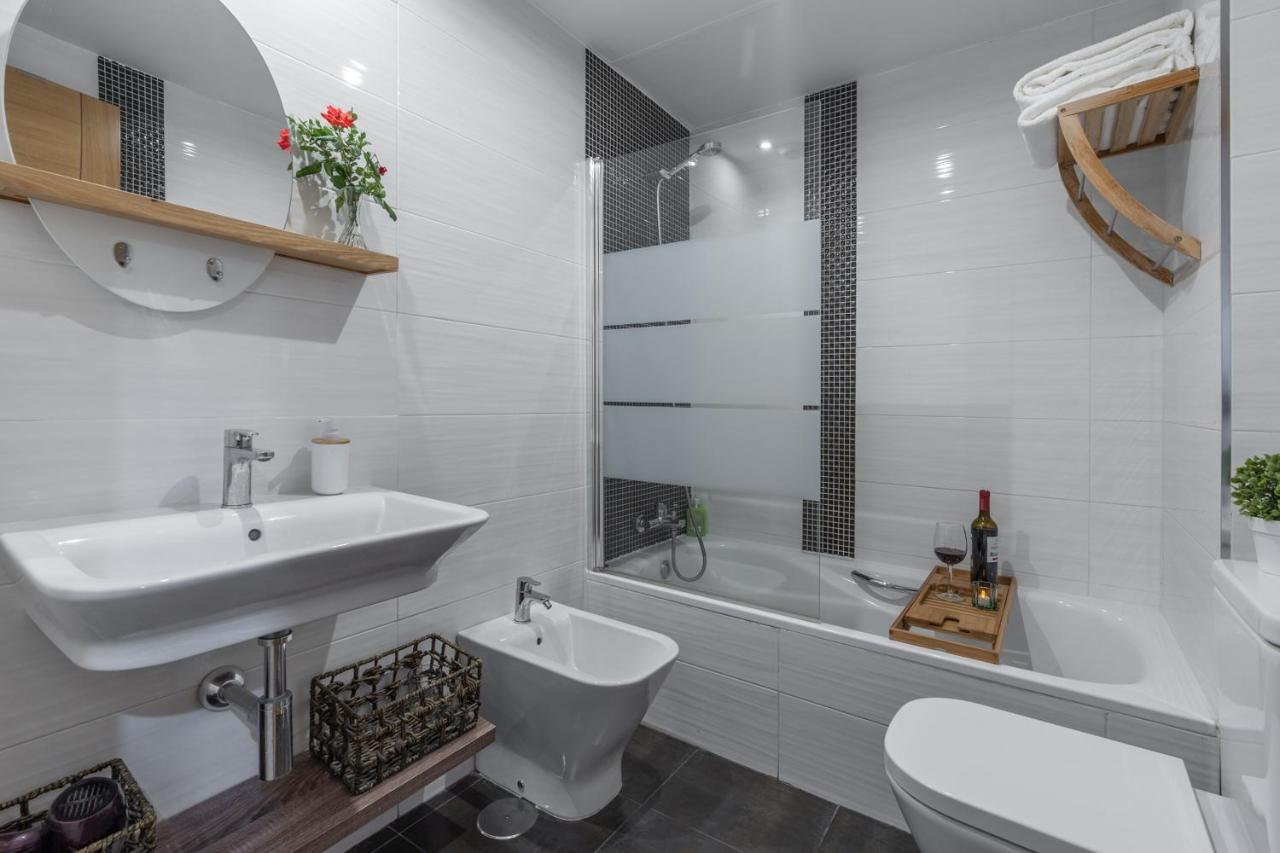 Tuguest Postigo I Catedral Apartment - Free Parking กรานาดา ภายนอก รูปภาพ